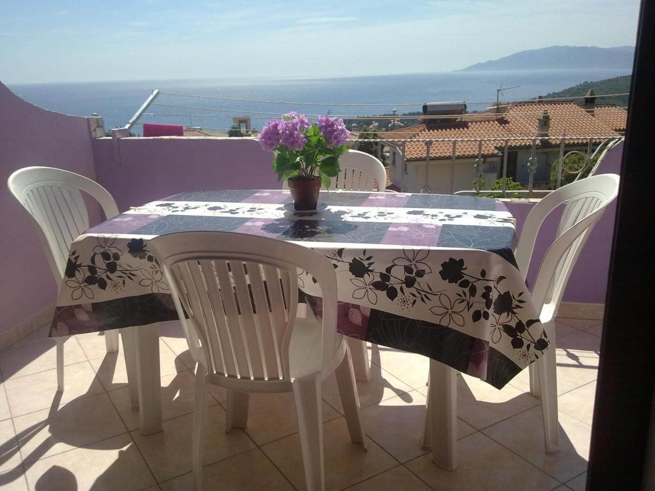 Casa Purple Διαμέρισμα Cala Gonone Δωμάτιο φωτογραφία