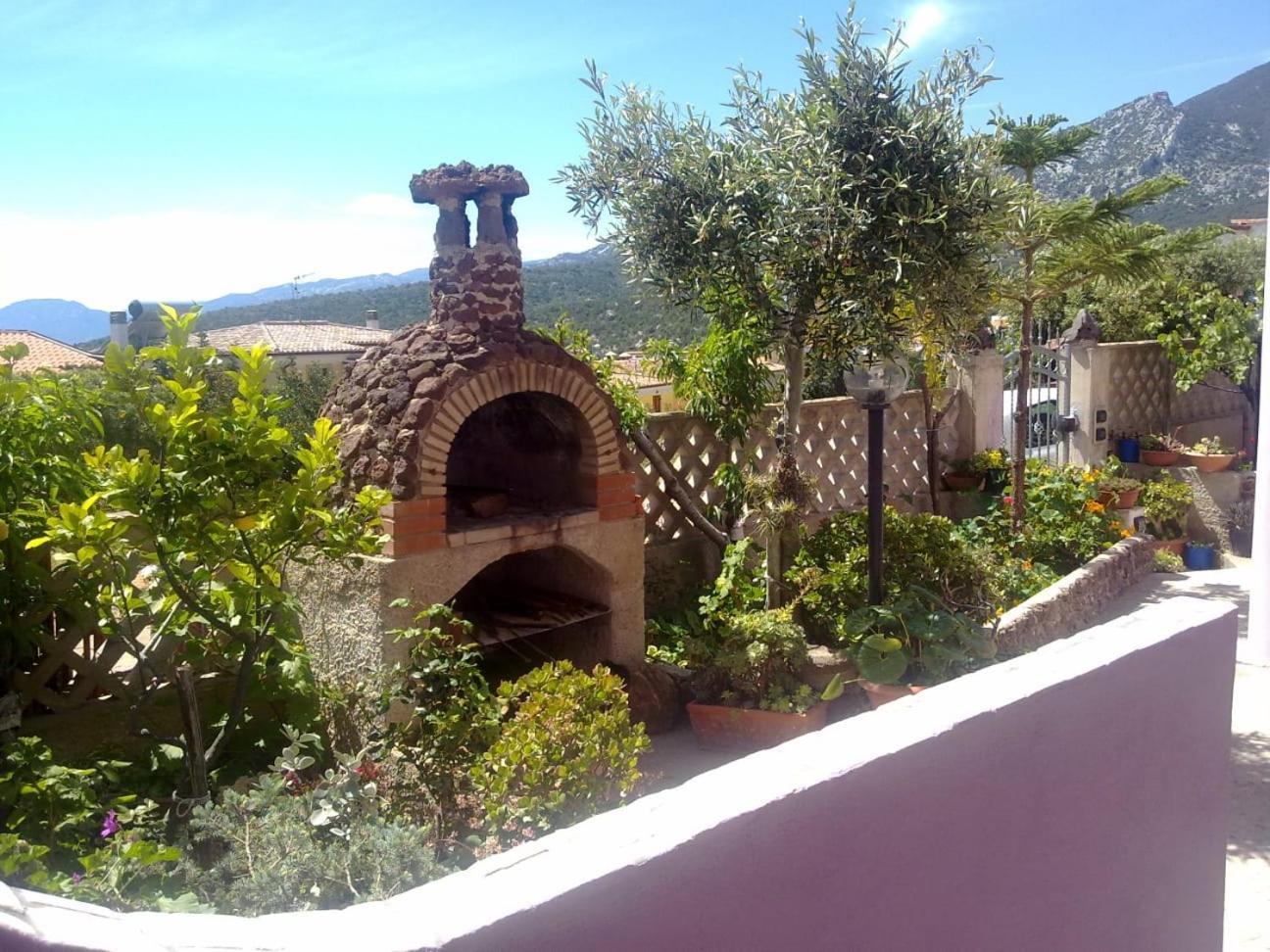 Casa Purple Διαμέρισμα Cala Gonone Δωμάτιο φωτογραφία